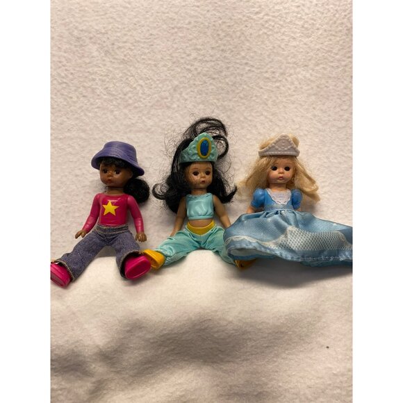 Vintage Madam Alexander Dolls #3842 - Picture 7 of 7